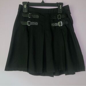 Hot Topic XS Mini Skirt Black Pleated Buckle